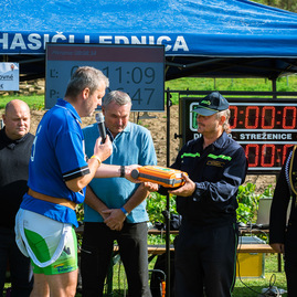 Zväčšiť fotografiu - Hasičom v kraji budú pomáhať ďalšie dva defibrilátory - TSK_DHZ defibrilátory-8